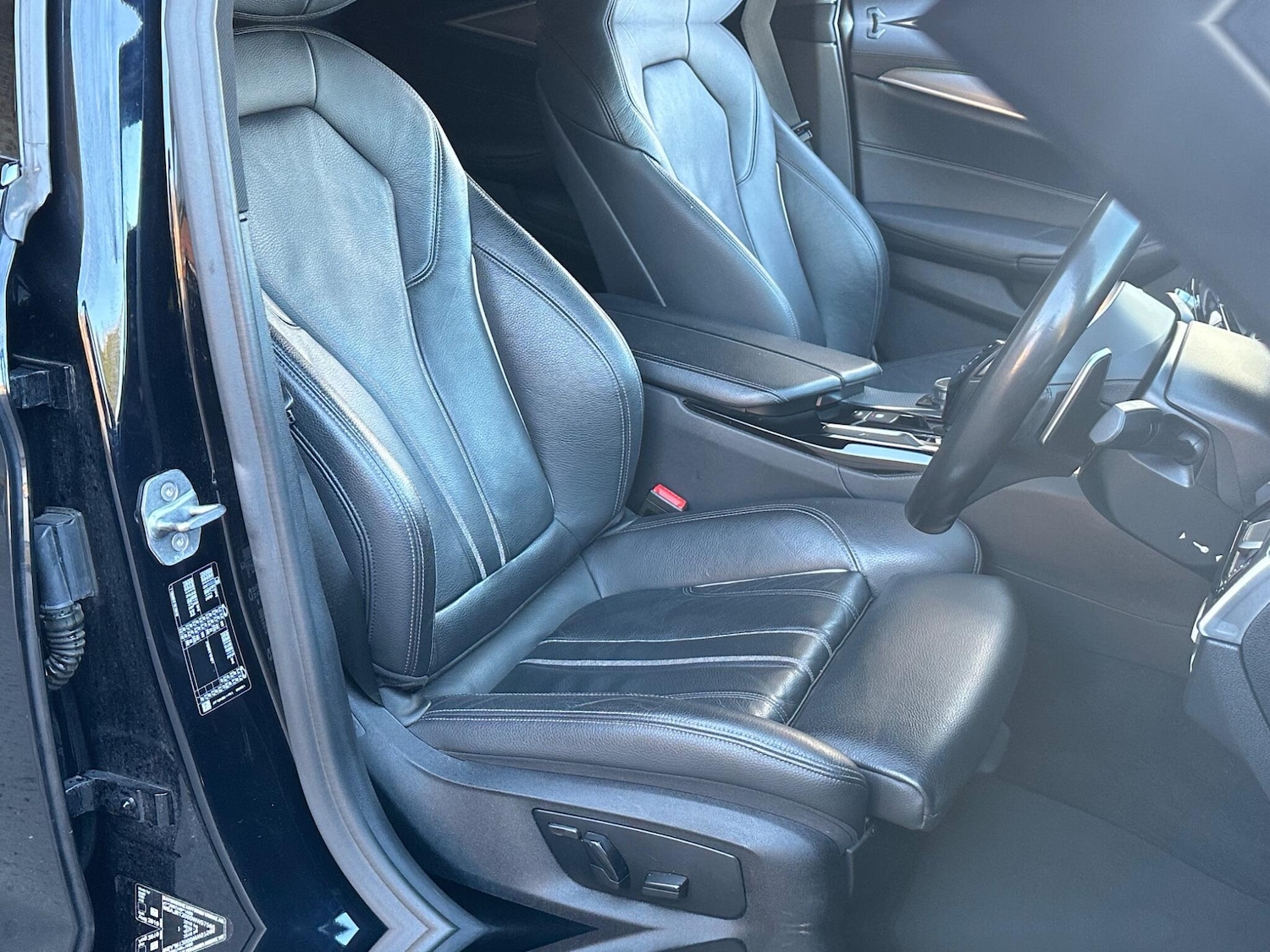 Used BMW 5 Series for sale - 77052535: Photo 31