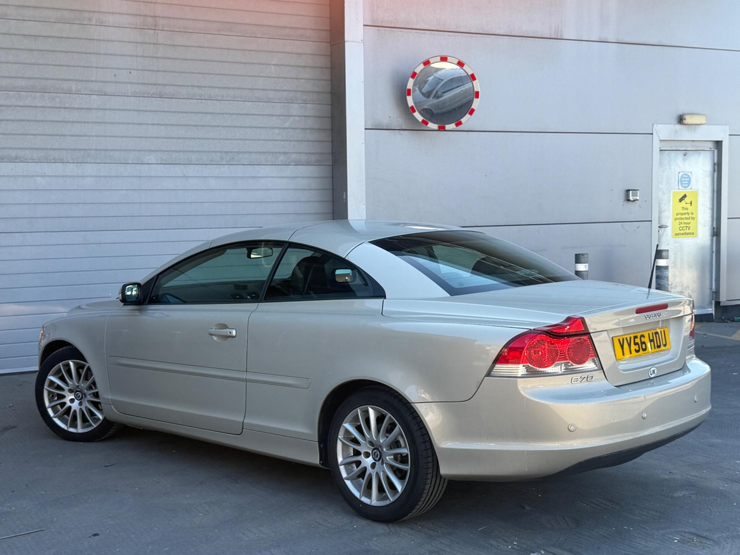 Used Volvo C70 2007 for sale - 78156803: Photo 2
