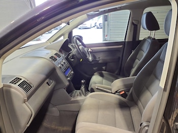 Used Volkswagen Touran 2010 for sale - 78676299: Photo