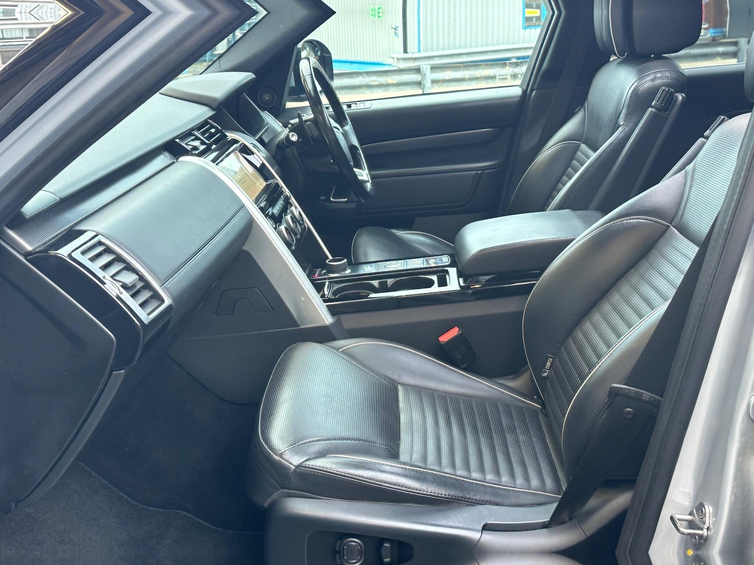 Used Land Rover Discovery 2018 for sale - 76743017: Photo 30