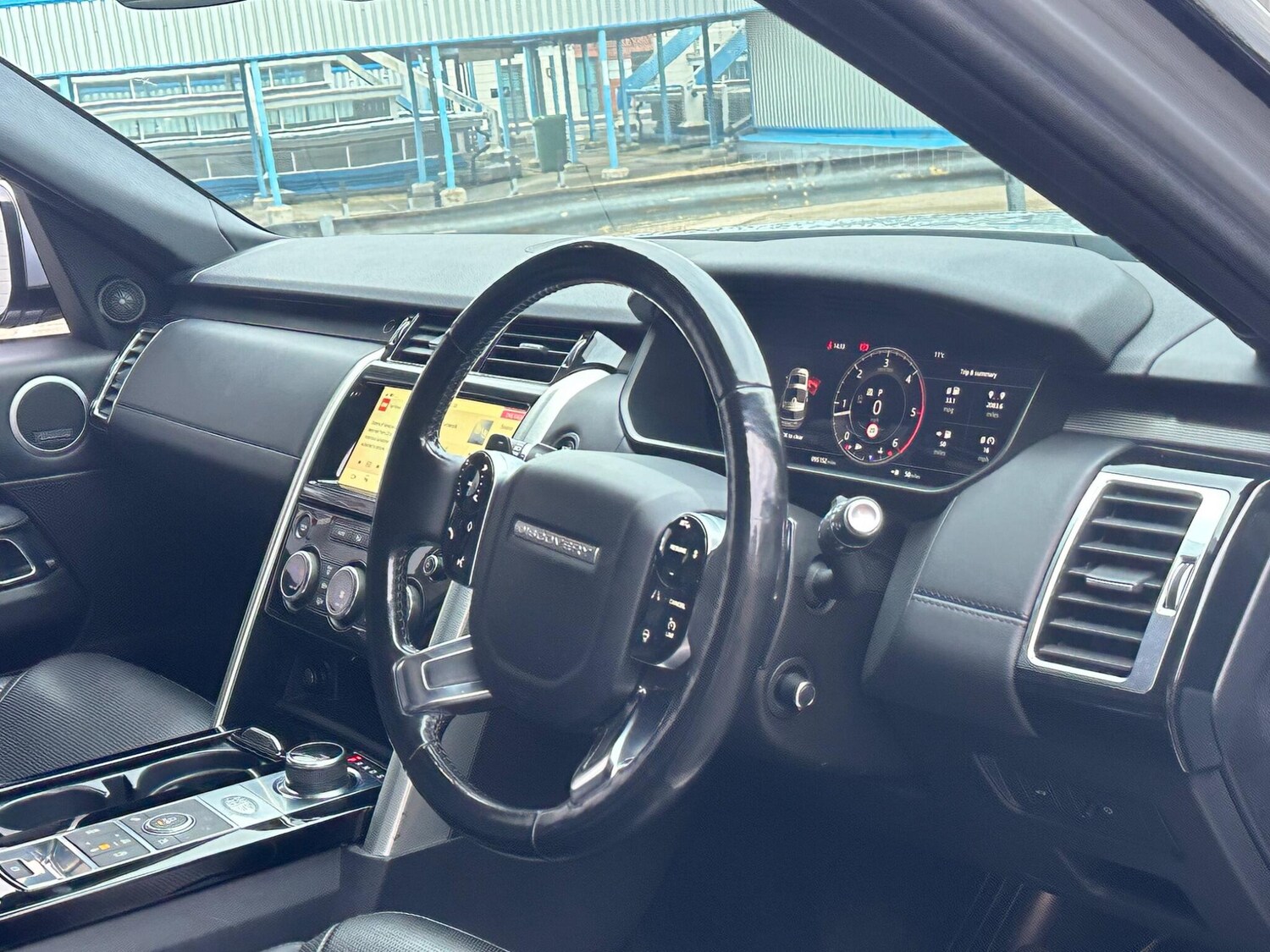 Used Land Rover Discovery 2018 for sale - 76743017: Photo 41