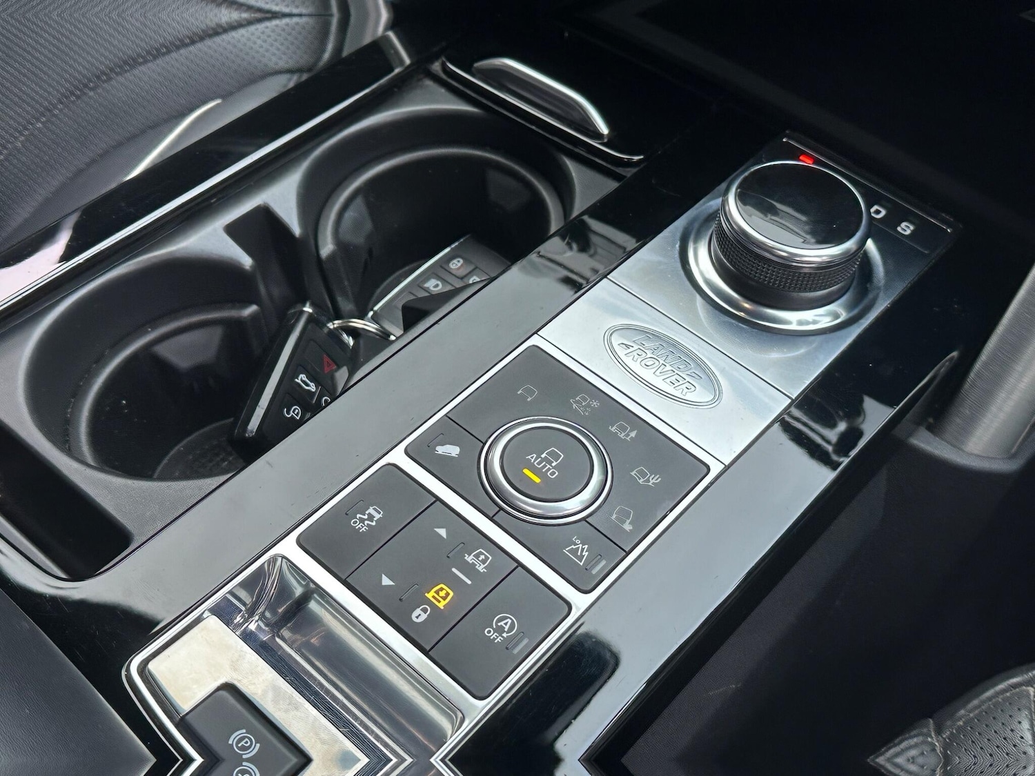Used Land Rover Discovery 2018 for sale - 76743017: Photo 44