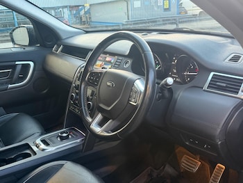 Used Land Rover Discovery Sport 2019 for sale - 78759768: Photo