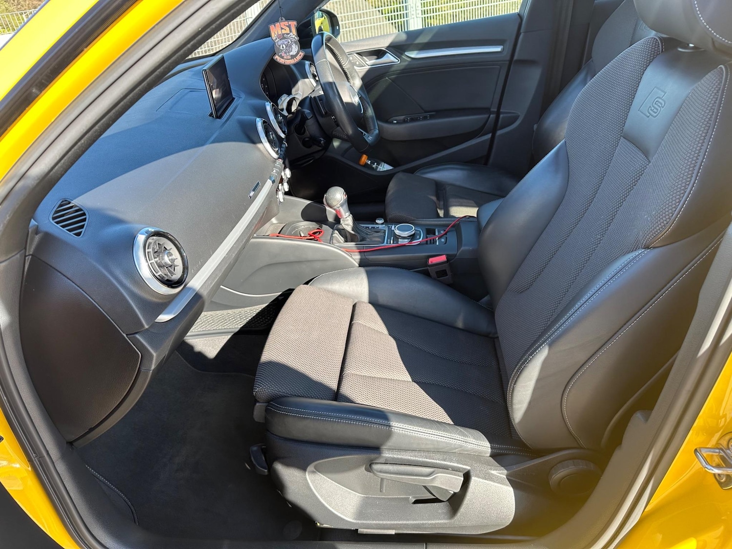 Vehicle 29