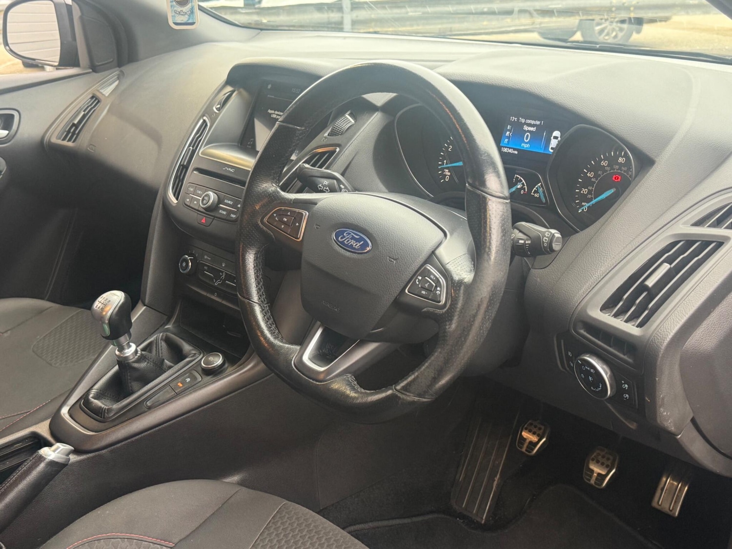 Used Ford Focus for sale - 77637579: Photo 2