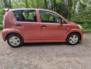 Used Daihatsu Sirion 2005 for sale - 74898604: Photo