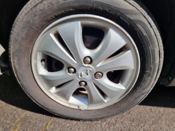 Used Hyundai i10 2012 for sale - 74854549: Photo 13