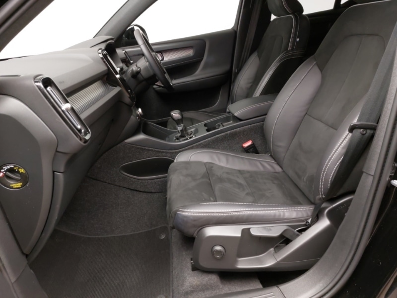 Used Volvo XC40 2021 for sale - 76414529: Photo 5