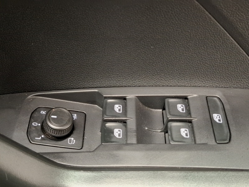 Used Volkswagen T-Cross 2023 for sale - 76145674: Photo 19