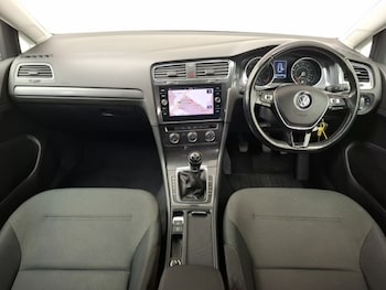 Used Volkswagen Golf 2019 for sale - 76651694: Photo