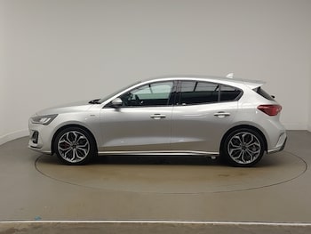 Used Ford Focus 2023 for sale - 79481310: Photo