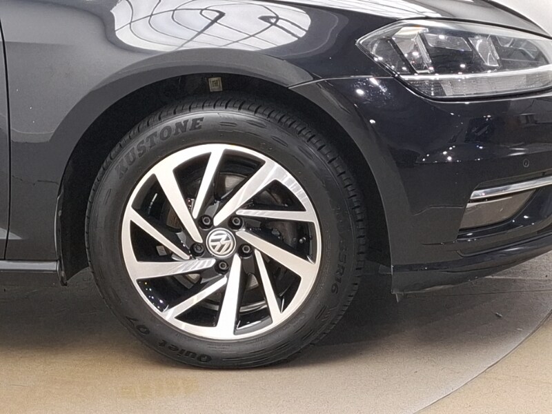 Used Volkswagen Golf 2019 for sale - 76651647: Photo 9