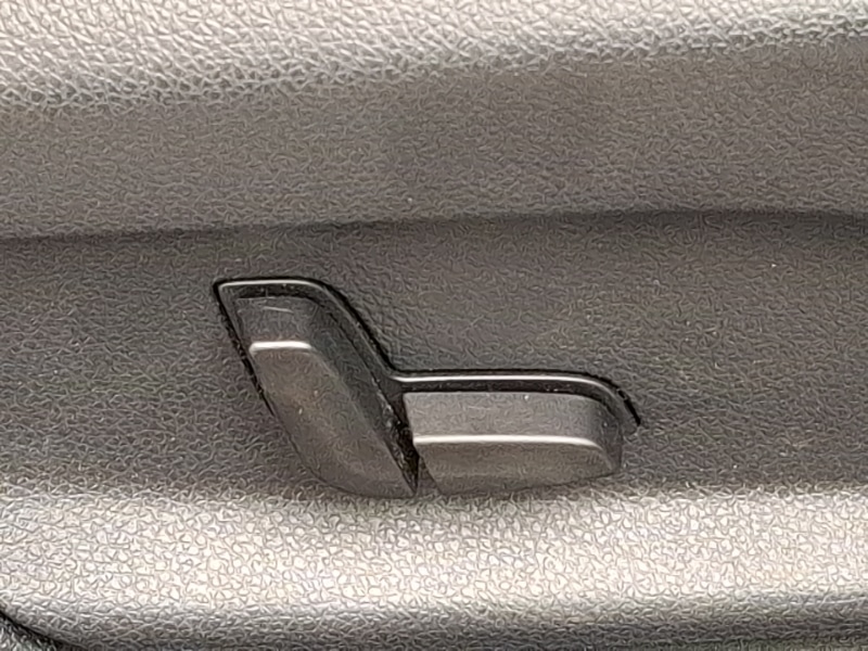 Used Mercedes-Benz GLC 2018 for sale - 77299767: Photo 14