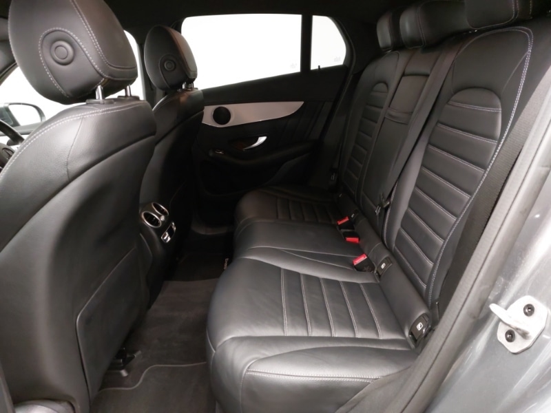 Used Mercedes-Benz GLC 2021 for sale - 76644065: Photo 6