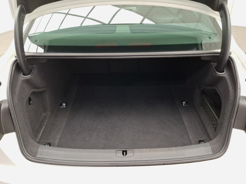 Used Audi A4 2018 for sale - 77189890: Photo 8