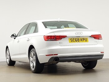 Used Audi A4 2019 for sale - 77405157: Photo