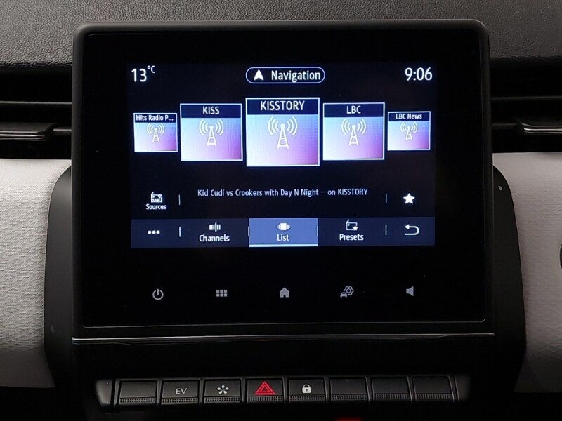 Used Renault Clio 2023 for sale - 77939210: Photo 10