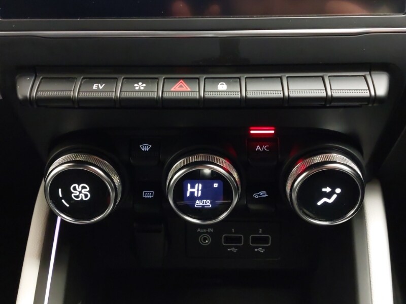 Used Renault Clio 2023 for sale - 77939210: Photo 16