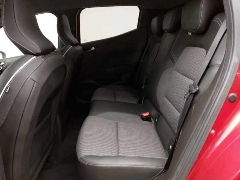 Used Renault Clio 2023 for sale - 77939210: Photo 6