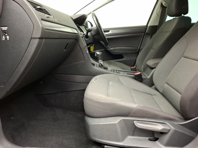 Used Volkswagen Golf 2019 for sale - 76566979: Photo 5