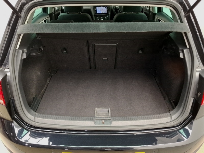 Used Volkswagen Golf 2019 for sale - 76566979: Photo 8