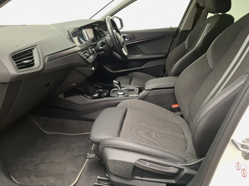 Used BMW 1 Series 2024 for sale - 77999389: Photo 5