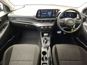 Used Hyundai BAYON 2022 for sale - 76213327: Photo 2