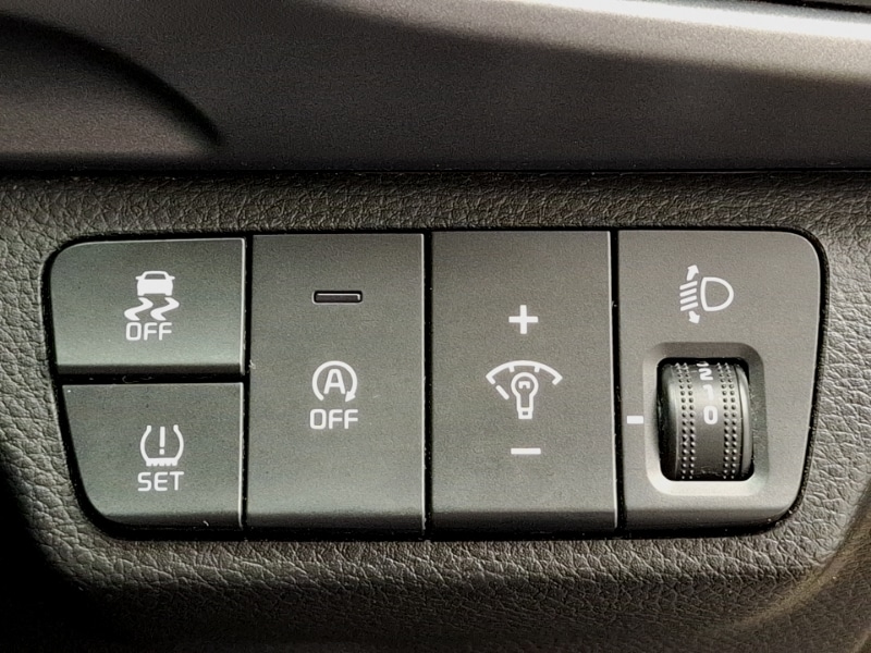 Used Kia Stonic 2022 for sale - 76964224: Photo 18