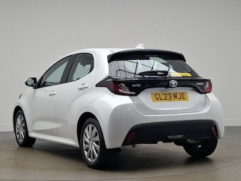 Used Toyota Yaris 2023 for sale - 75576085: Photo