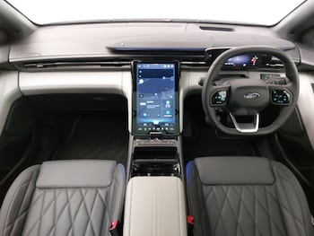 Used Ford Explorer 2024 for sale - 77410002: Photo