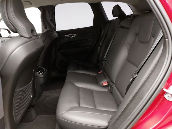 Used Volvo XC60 2022 for sale - 76103295: Photo 6