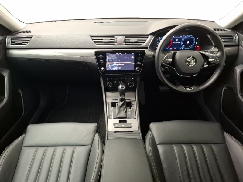 Used Skoda Superb 2023 for sale - 78113649: Photo 2