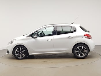 Used Peugeot 208 2016 for sale - 77816215: Photo