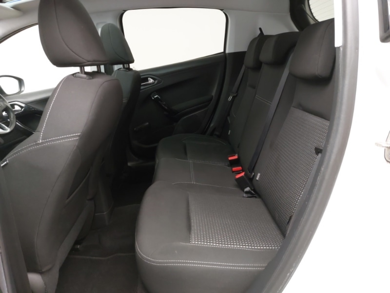 Used Peugeot 208 2016 for sale - 77816215: Photo 6