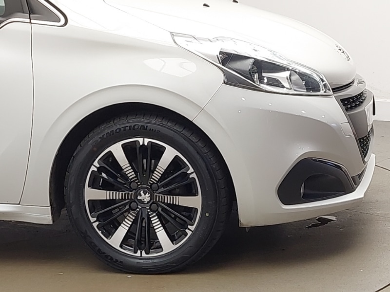 Used Peugeot 208 2016 for sale - 77816215: Photo 9