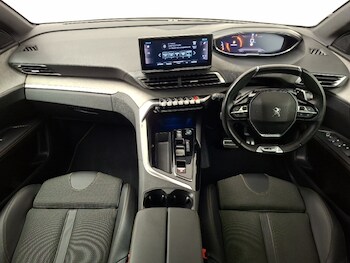 Used Peugeot 5008 2023 for sale - 79231699: Photo
