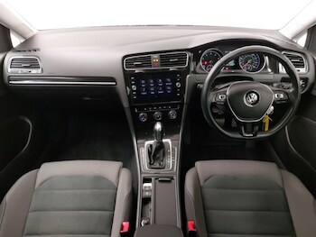 Used Volkswagen Golf 2018 for sale - 78333884: Photo