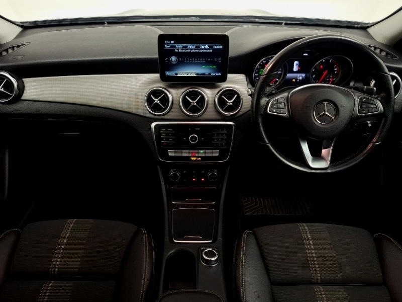 Used Mercedes-Benz GLA 2018 for sale - 77907979: Photo 2