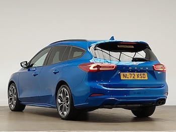 Used Ford Focus 2022 for sale - 76932468: Photo