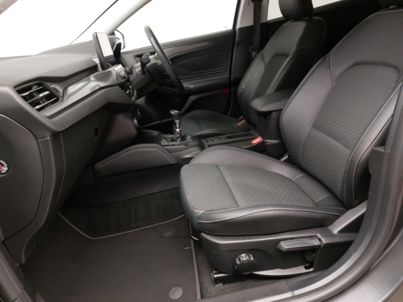 Used Ford Focus 2018 for sale - 77424344: Photo 5