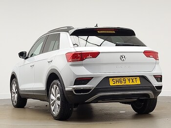 Used Volkswagen T-Roc 2019 for sale - 76906748: Photo