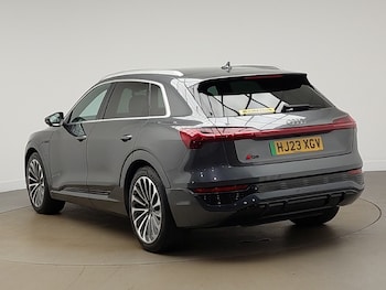 Used Audi Q8 2023 for sale - 78225121: Photo