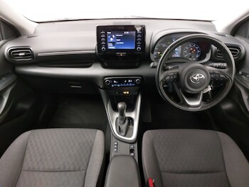 Used Toyota Yaris 2023 for sale - 78960369: Photo