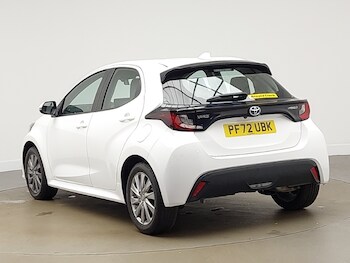 Used Toyota Yaris 2023 for sale - 78960369: Photo