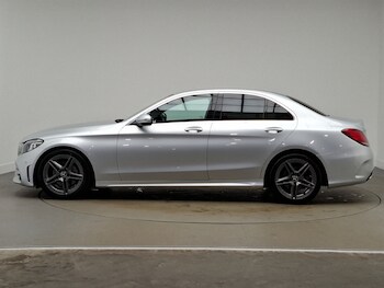 Used Mercedes-Benz C Class 2019 for sale - 77596870: Photo