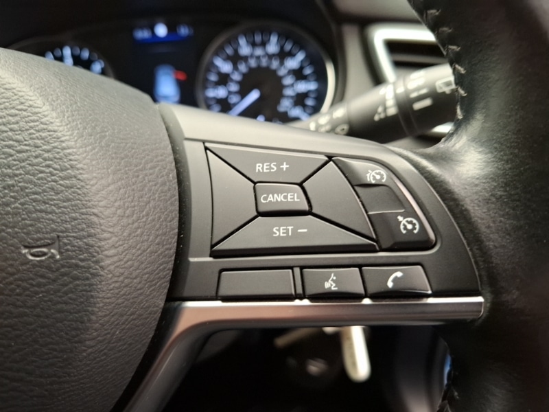 Used Nissan Qashqai 2018 for sale - 76301828: Photo 17