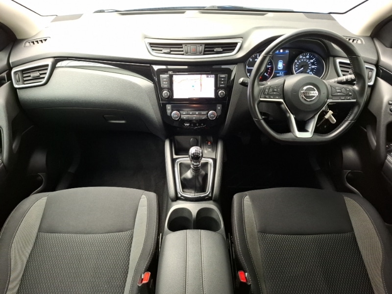 Used Nissan Qashqai 2018 for sale - 76301828: Photo 2