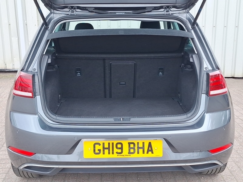 Used Volkswagen Golf 2019 for sale - 76506984: Photo 8