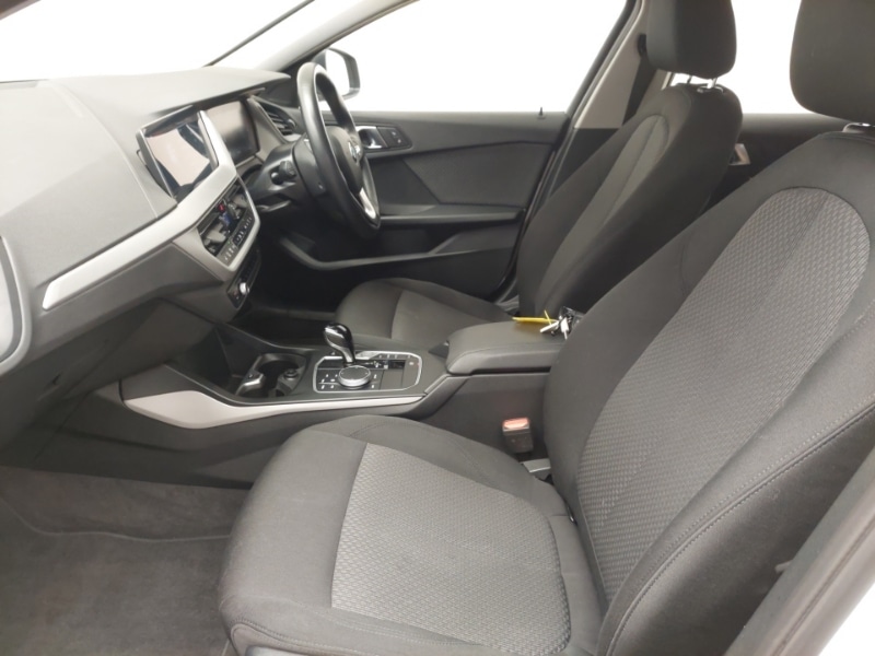 Used BMW 1 Series 2024 for sale - 77047232: Photo 5