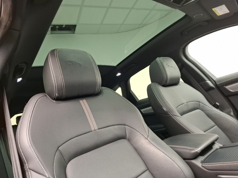 Used Jaguar F-Pace 2023 for sale - 76721874: Photo 14